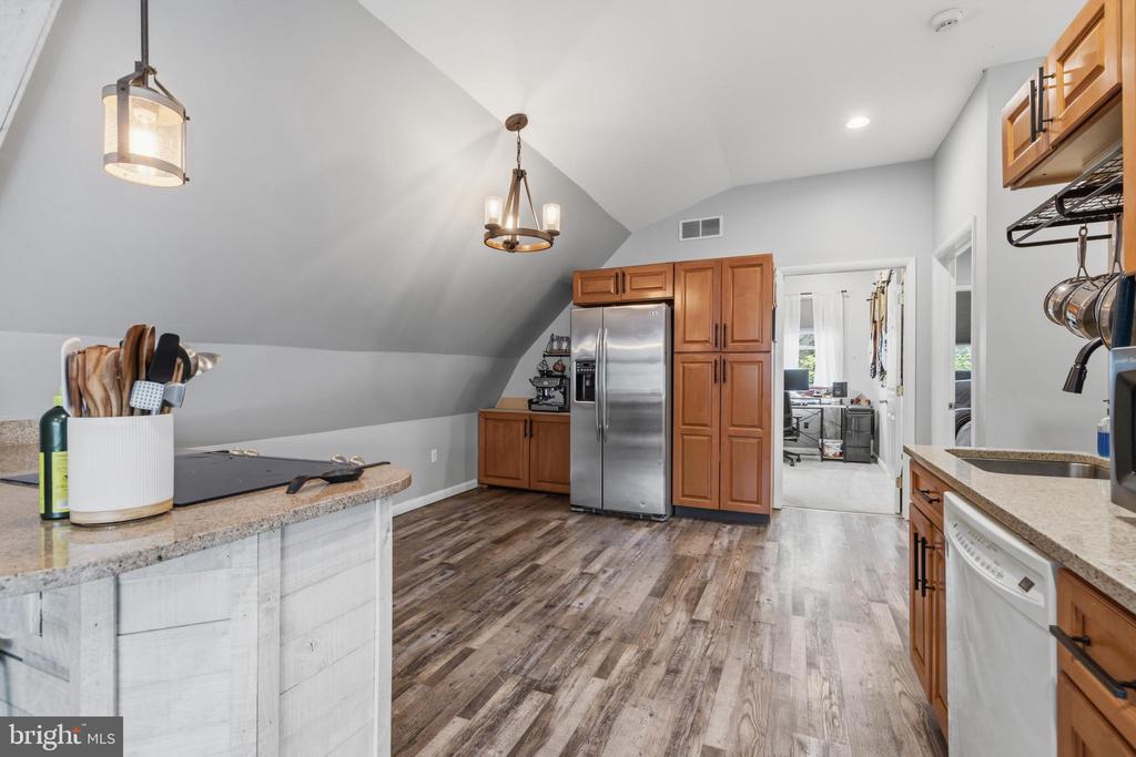 1145 LIMEKILN PIKE