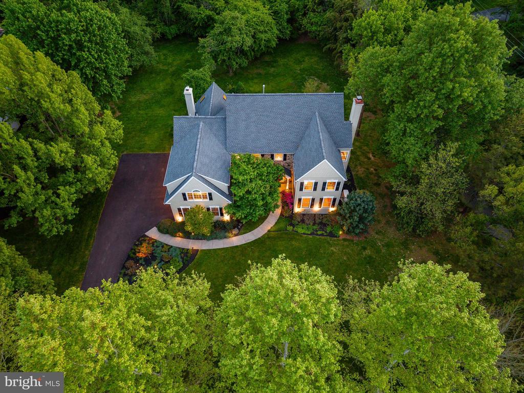 999 N PENN OAK ROAD