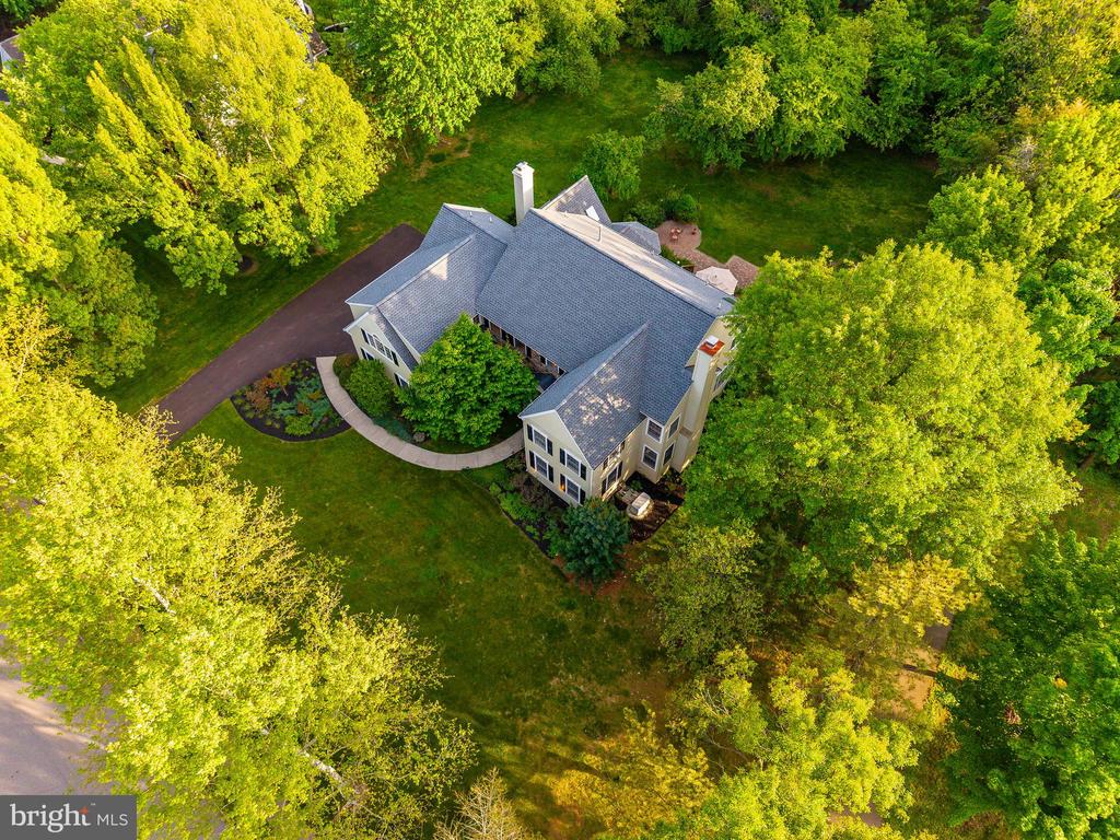 999 N PENN OAK ROAD