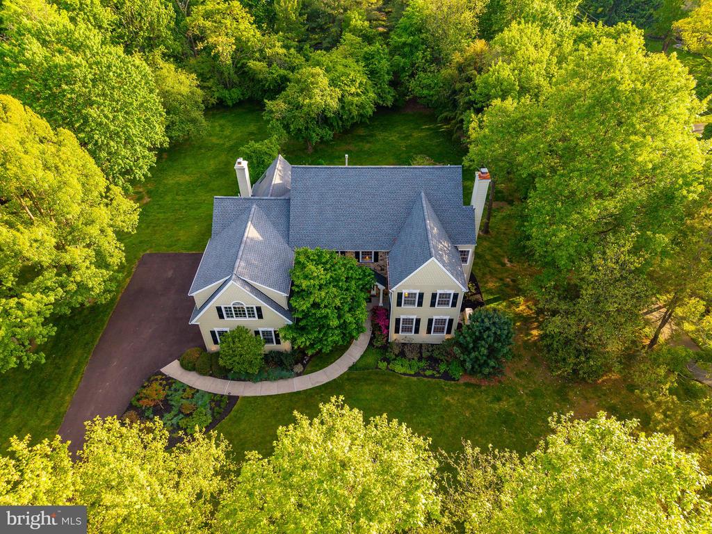 999 N PENN OAK ROAD