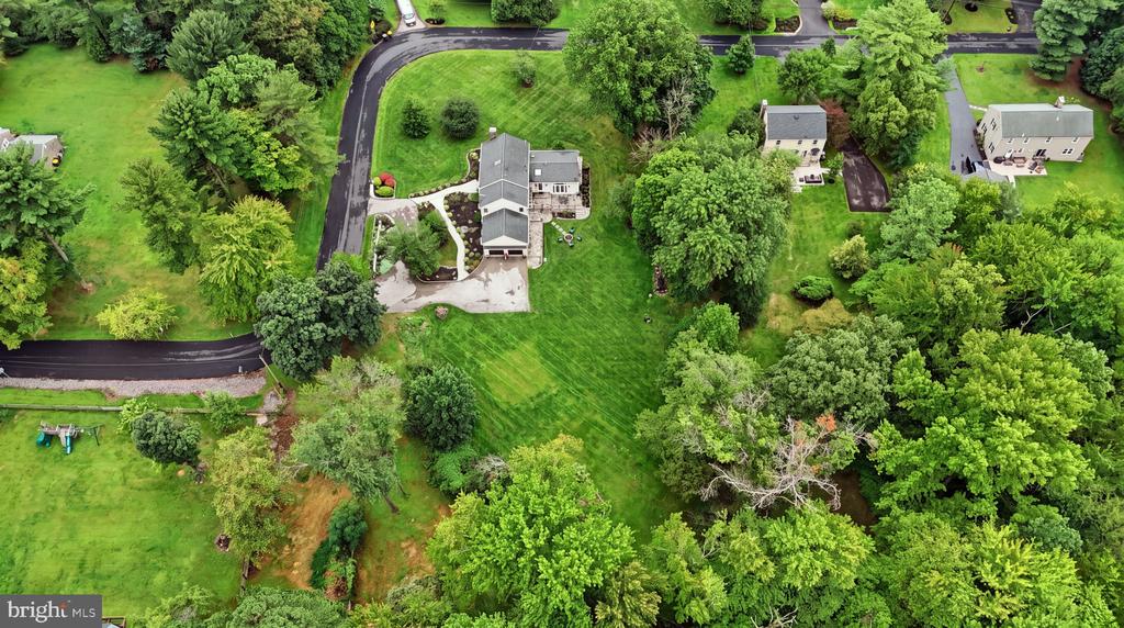 980 VALLEY ROAD
