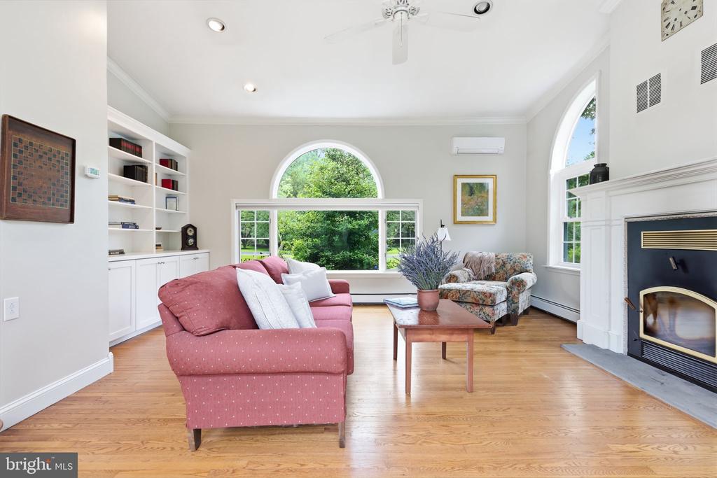 980 VALLEY ROAD