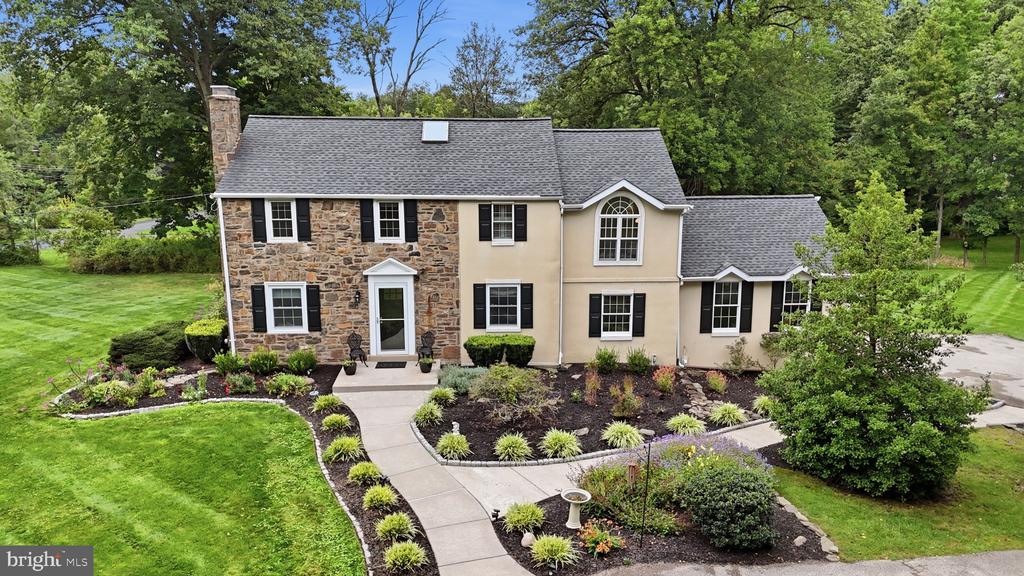 980 VALLEY ROAD