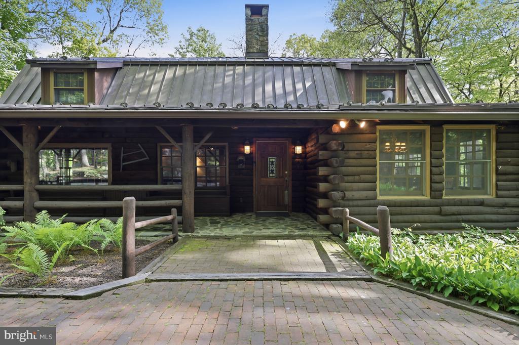 2244 SPRINGTOWN HILL ROAD