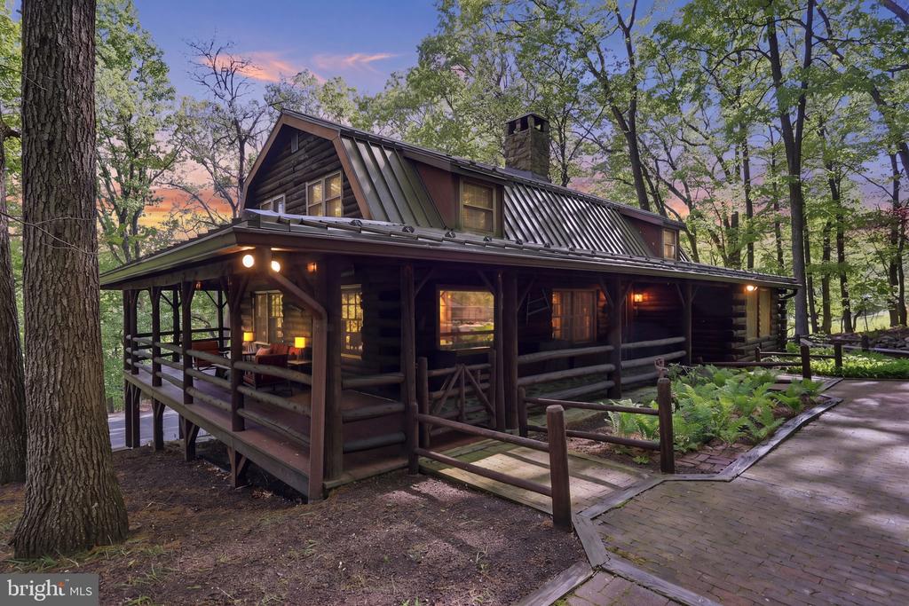 2244 SPRINGTOWN HILL ROAD