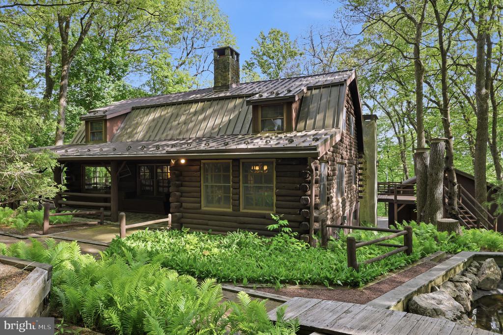 2244 SPRINGTOWN HILL ROAD