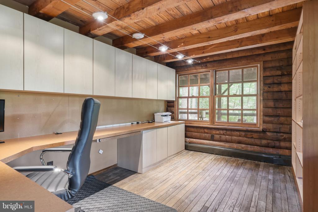 2244 SPRINGTOWN HILL ROAD