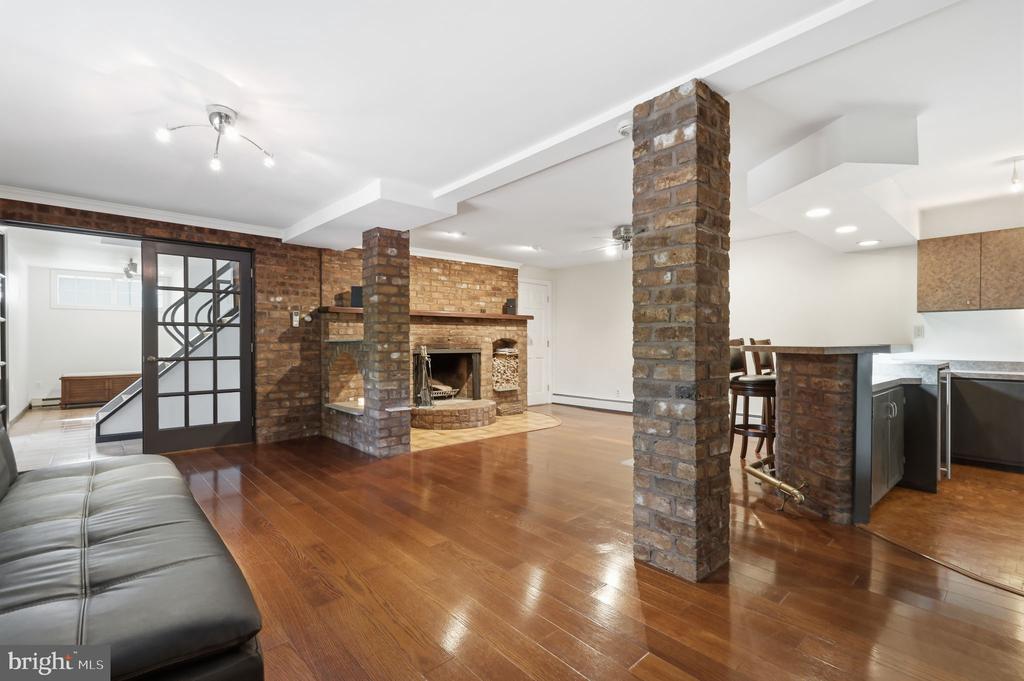 2244 SPRINGTOWN HILL ROAD