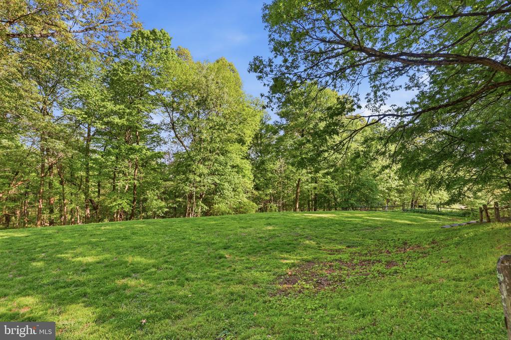 2244 SPRINGTOWN HILL ROAD