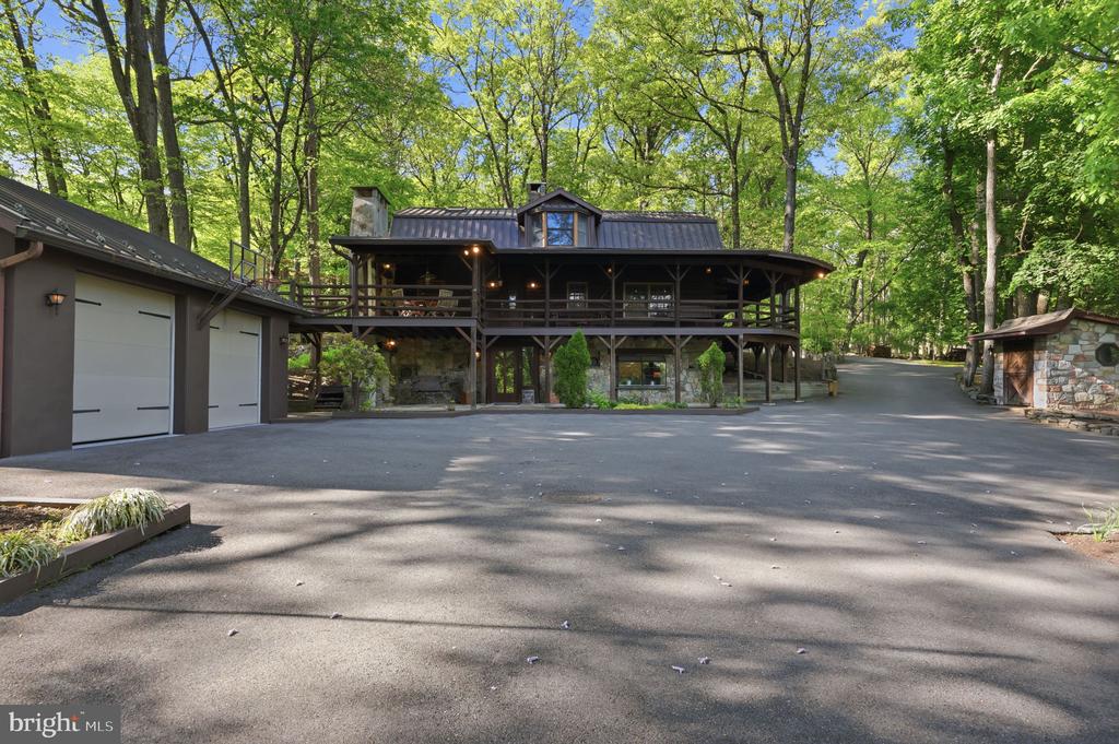 2244 SPRINGTOWN HILL ROAD