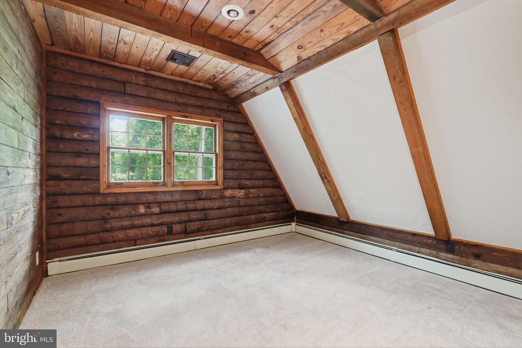 2244 SPRINGTOWN HILL ROAD
