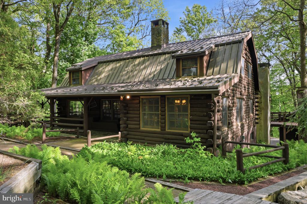 2244 SPRINGTOWN HILL ROAD