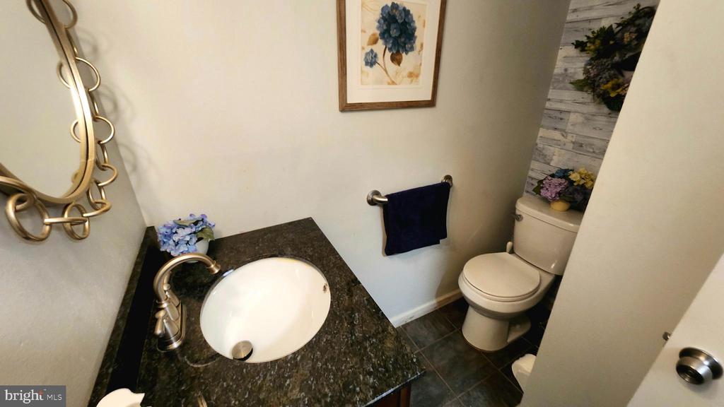 5029 S CONVENT LANE Unit: B