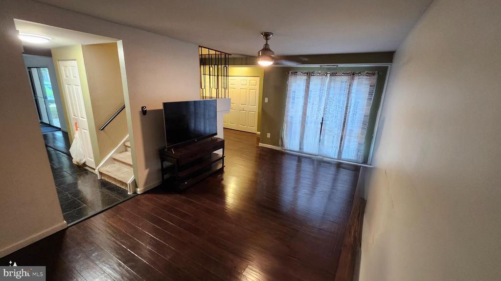 5029 S CONVENT LANE Unit: B