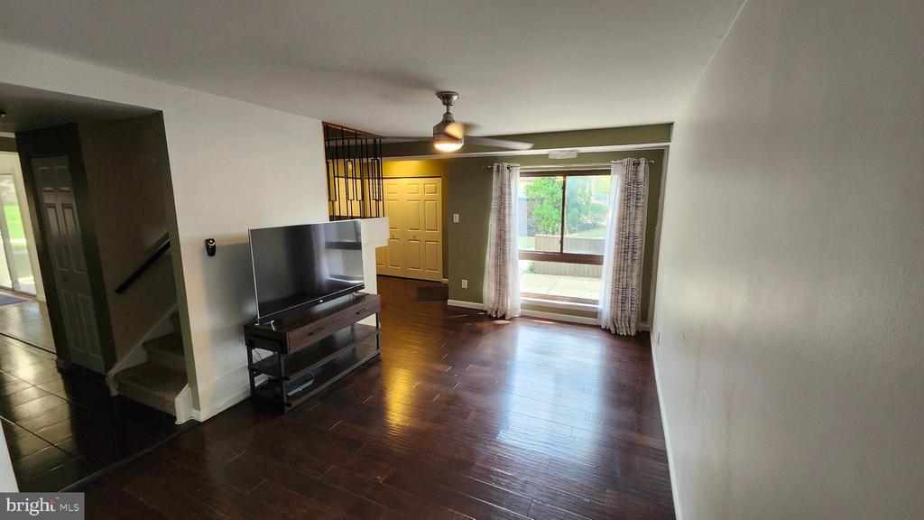 5029 S CONVENT LANE Unit: B