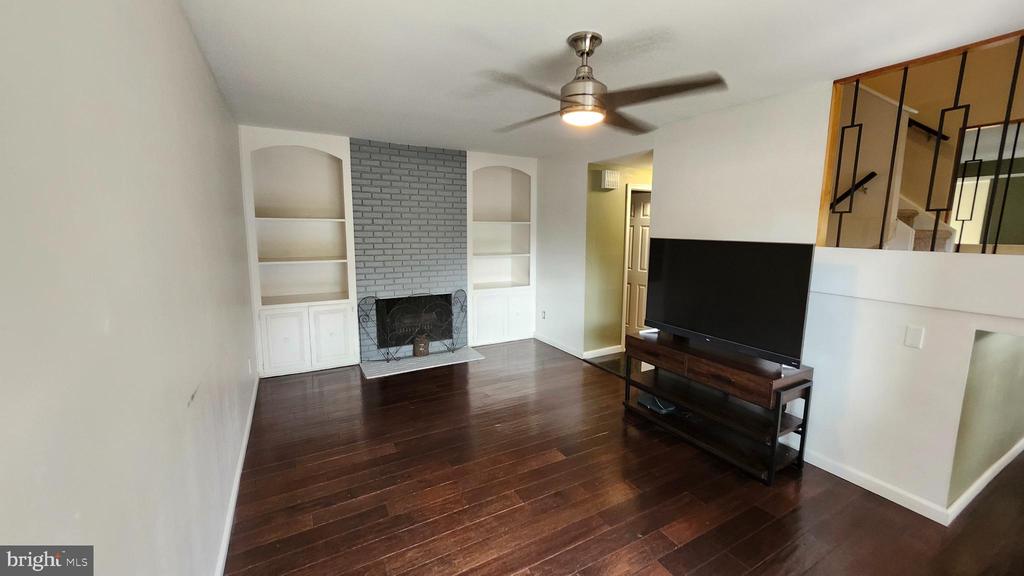 5029 S CONVENT LANE Unit: B