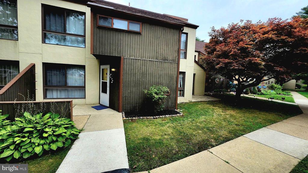 5029 S CONVENT LANE Unit: B