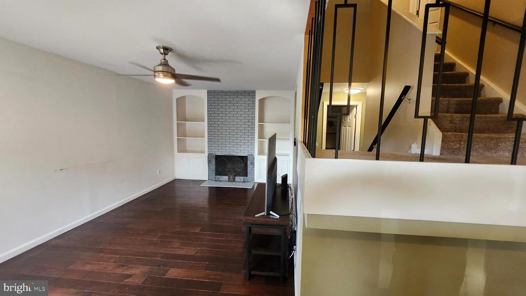 5029 S CONVENT LANE Unit: B