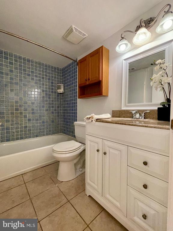 3750 CLARENDON AVENUE Unit: 45