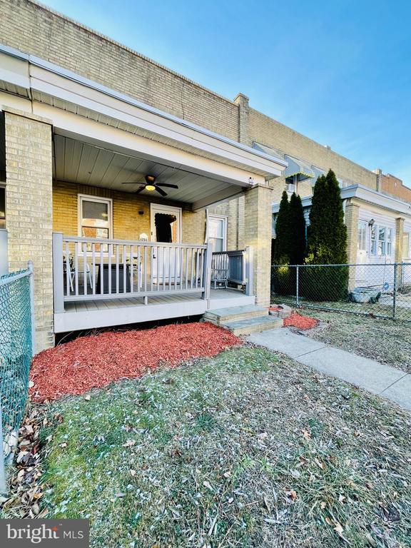 4204 MANAYUNK AVENUE