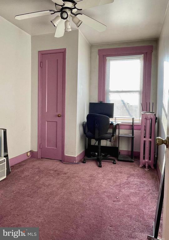 4204 MANAYUNK AVENUE