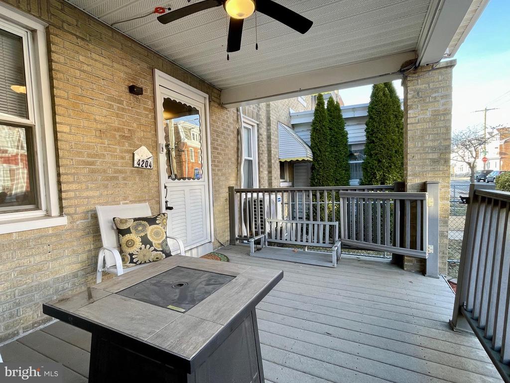 4204 MANAYUNK AVENUE
