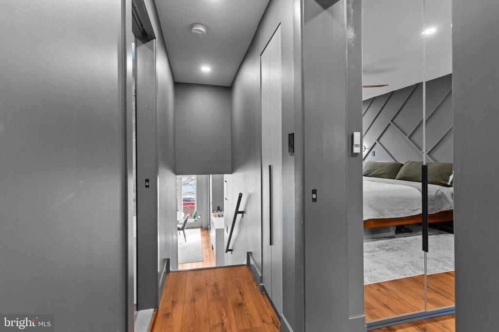 1 CHRISTIAN STREET Unit: 24L