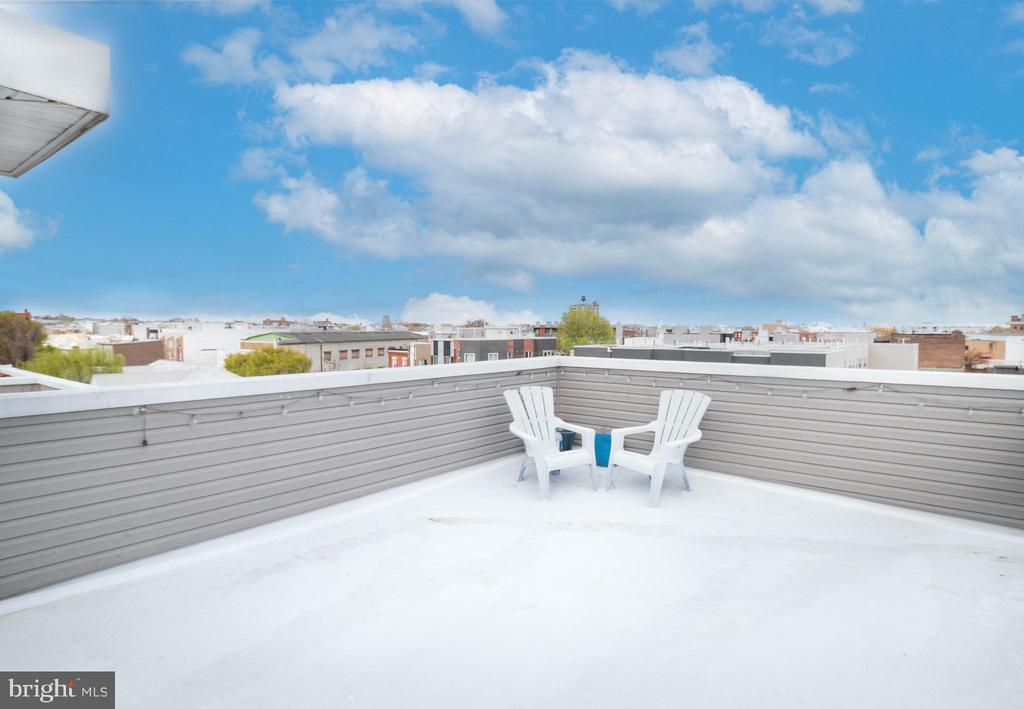 1747 N MARSHALL STREET Unit: 3