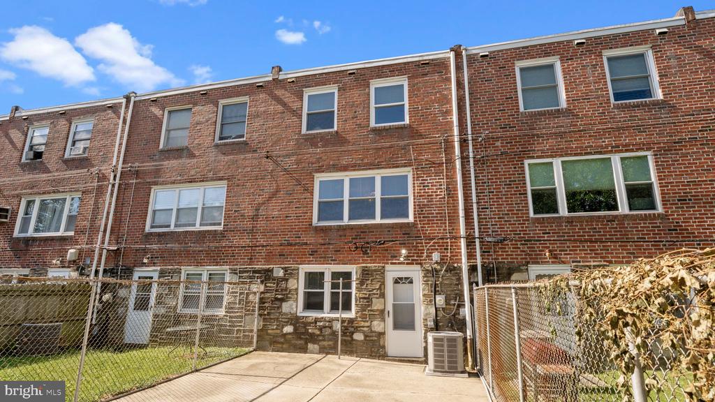 3045 COMLY ROAD