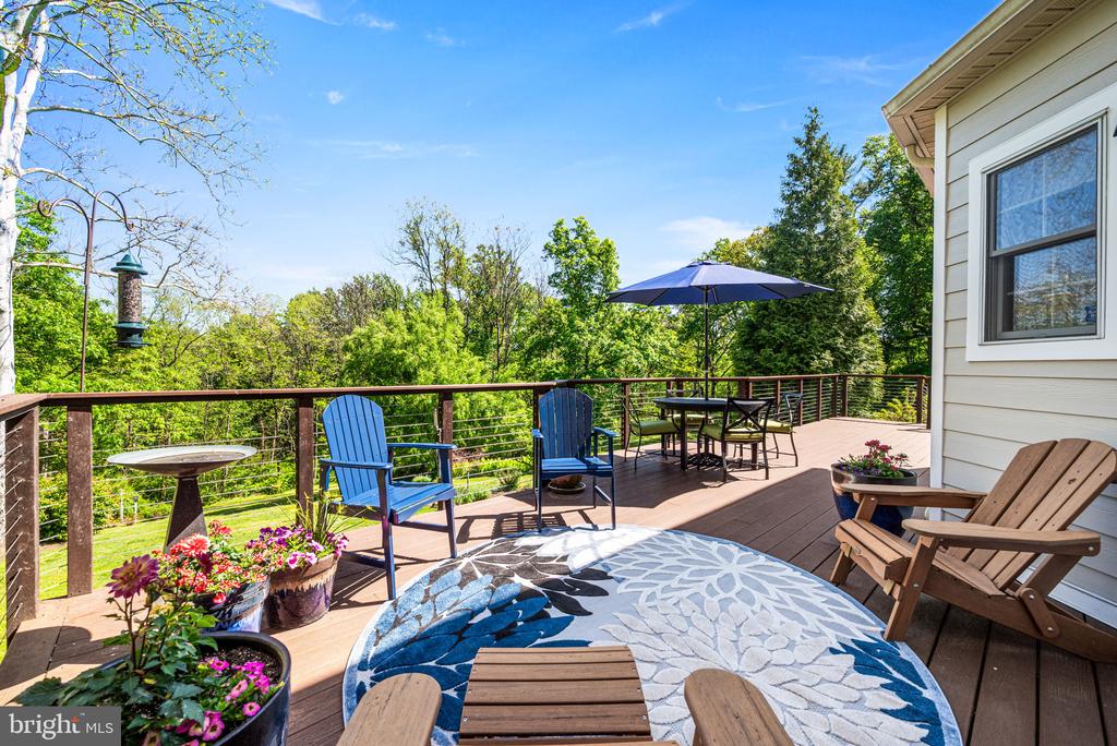 734 CORNELIA PLACE