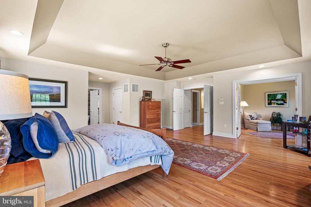 734 CORNELIA PLACE