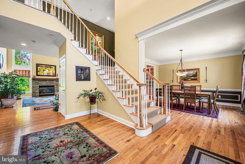 734 CORNELIA PLACE