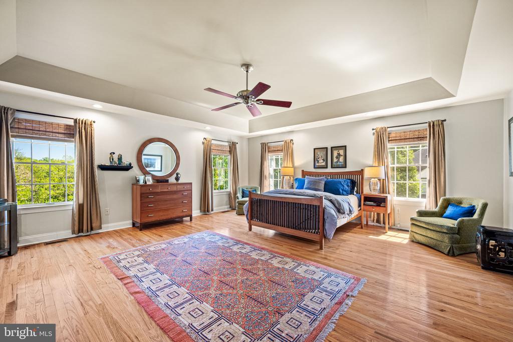 734 CORNELIA PLACE
