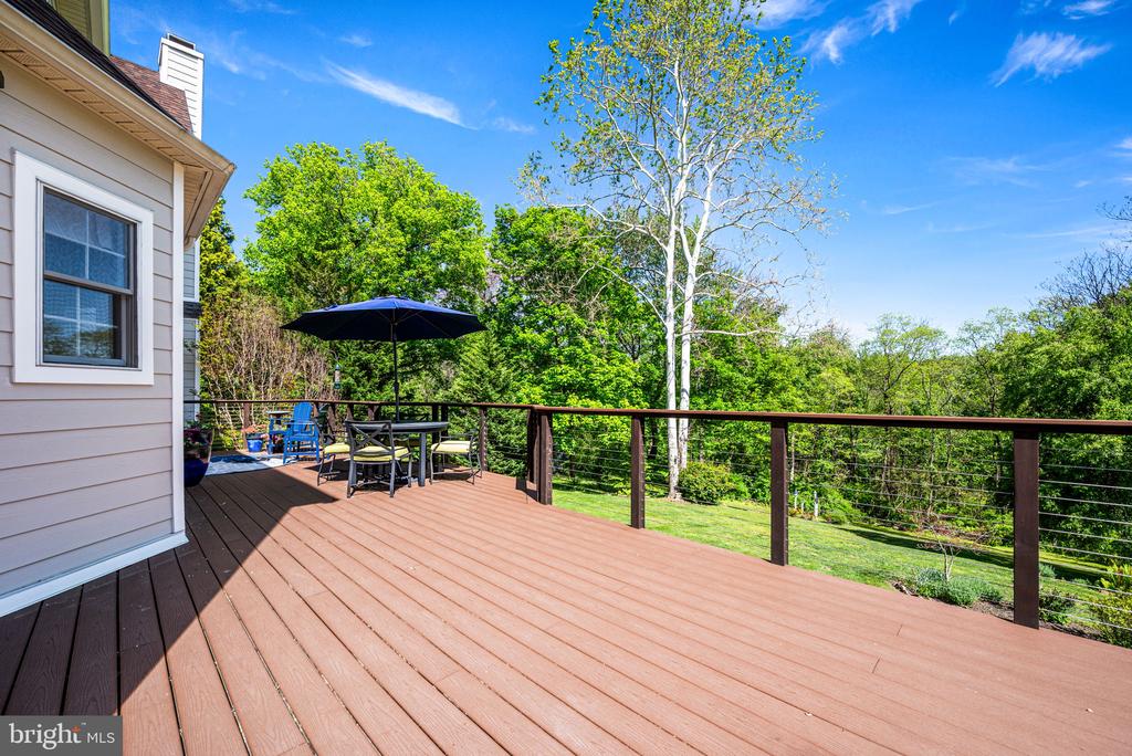 734 CORNELIA PLACE