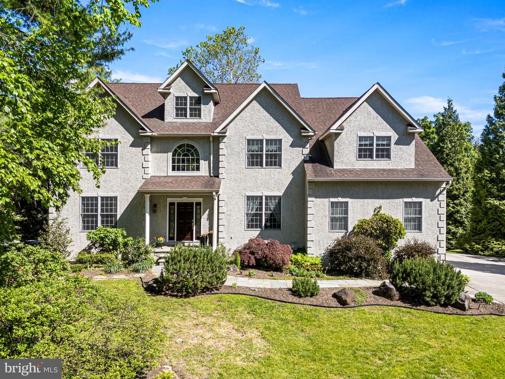 734 CORNELIA PLACE
