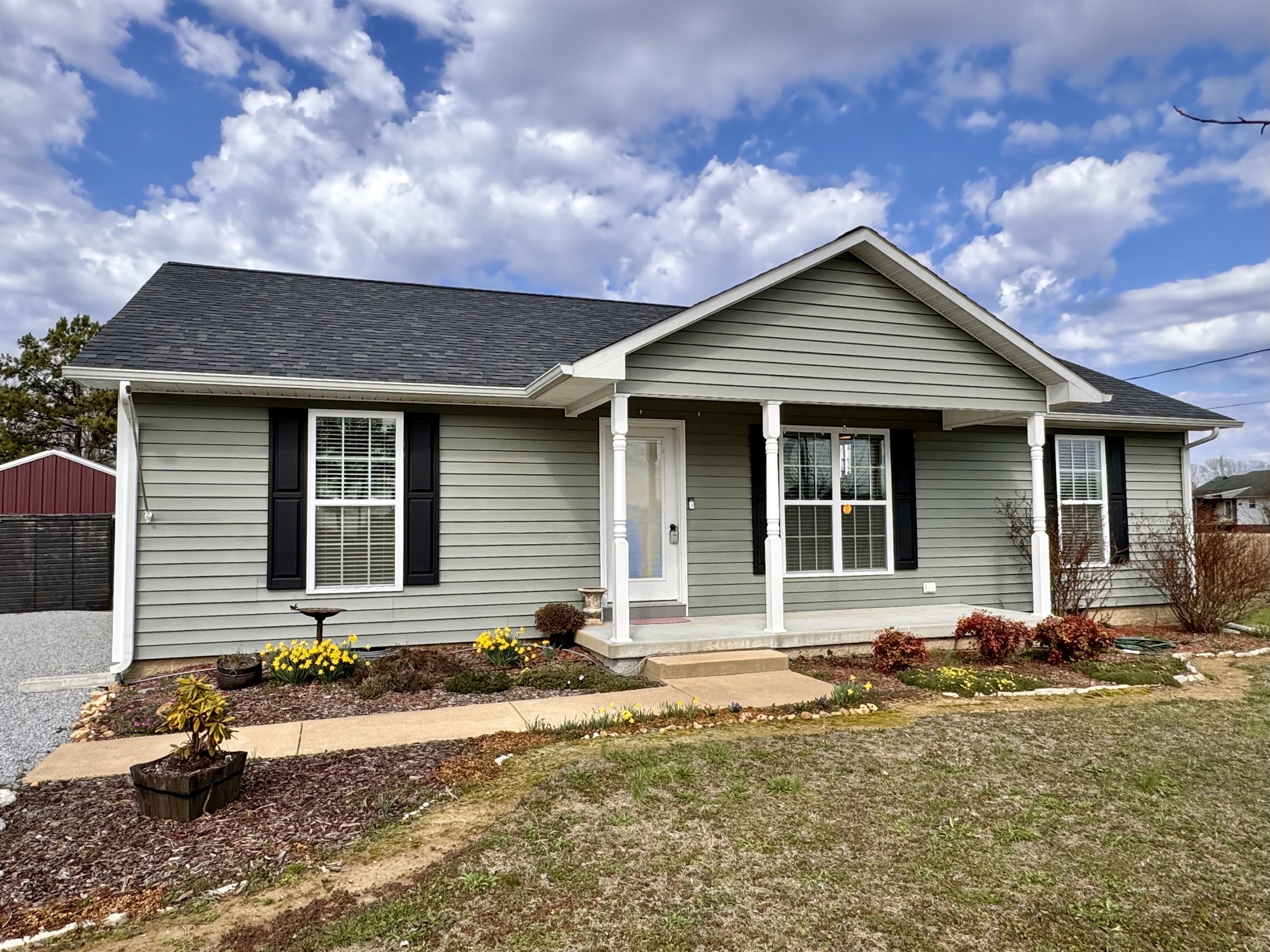 66 Delaney Ct