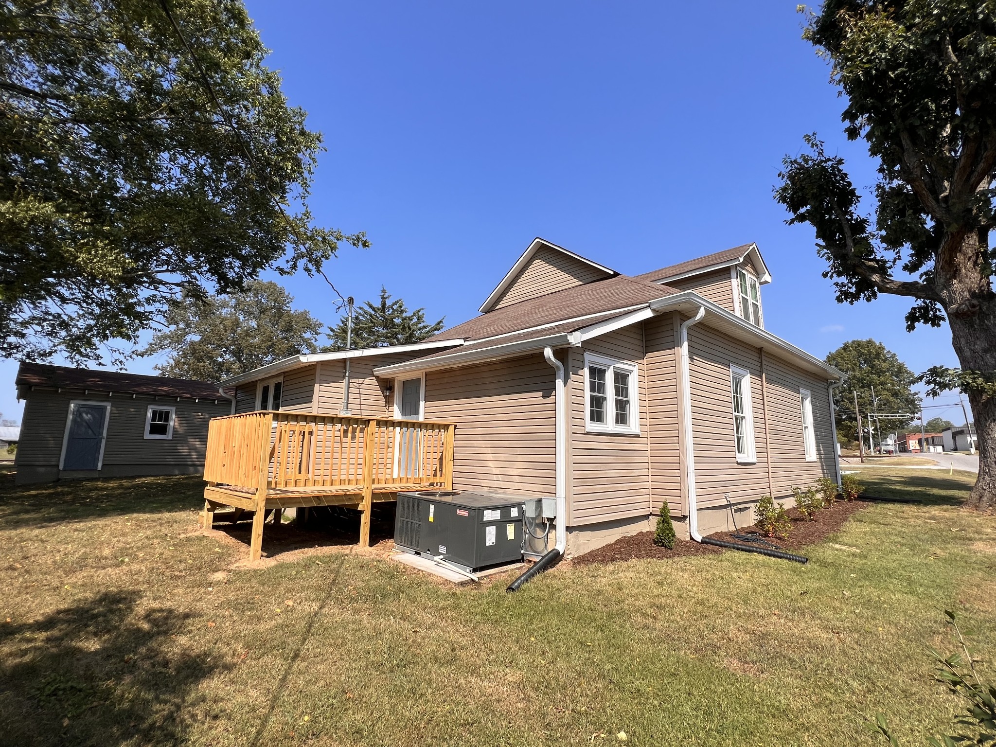 200 Church St