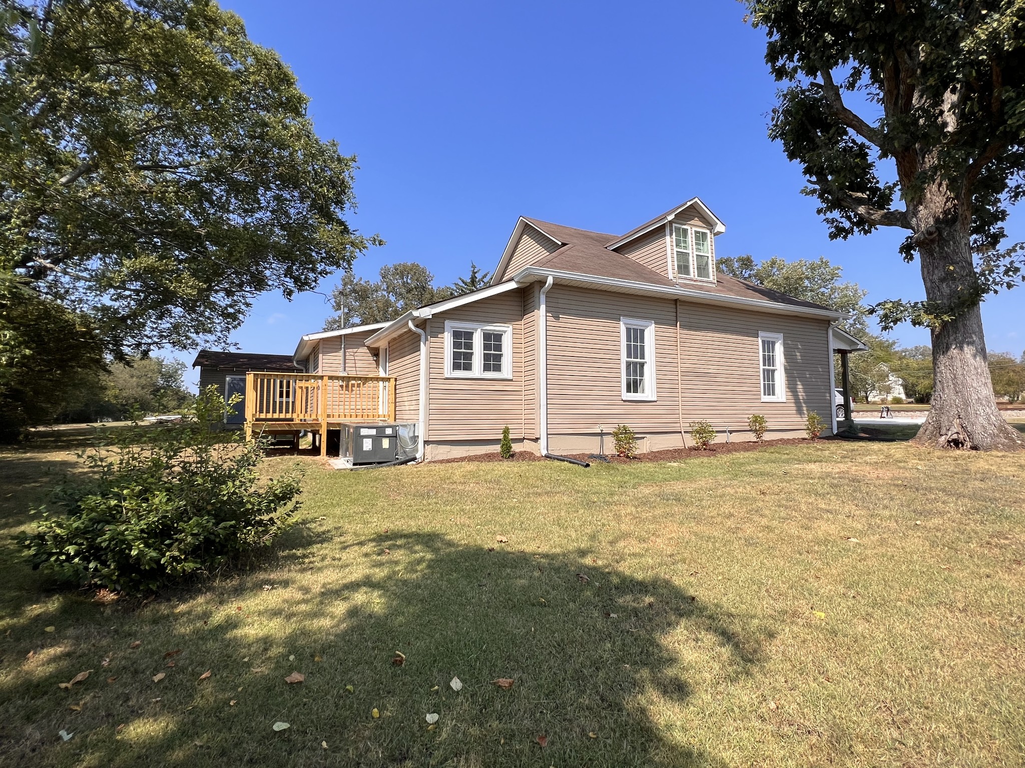 200 Church St