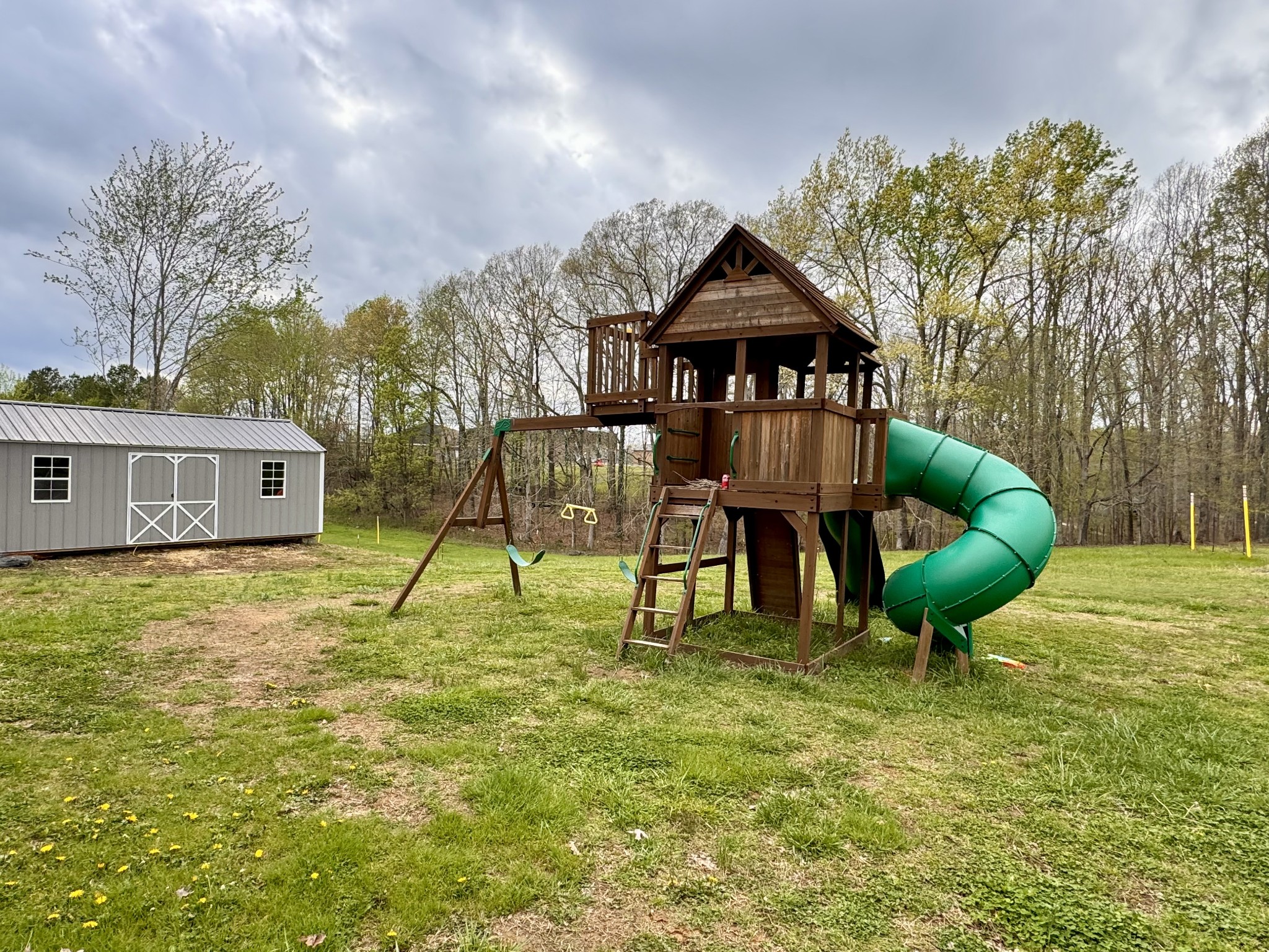 52 White Oak Dr