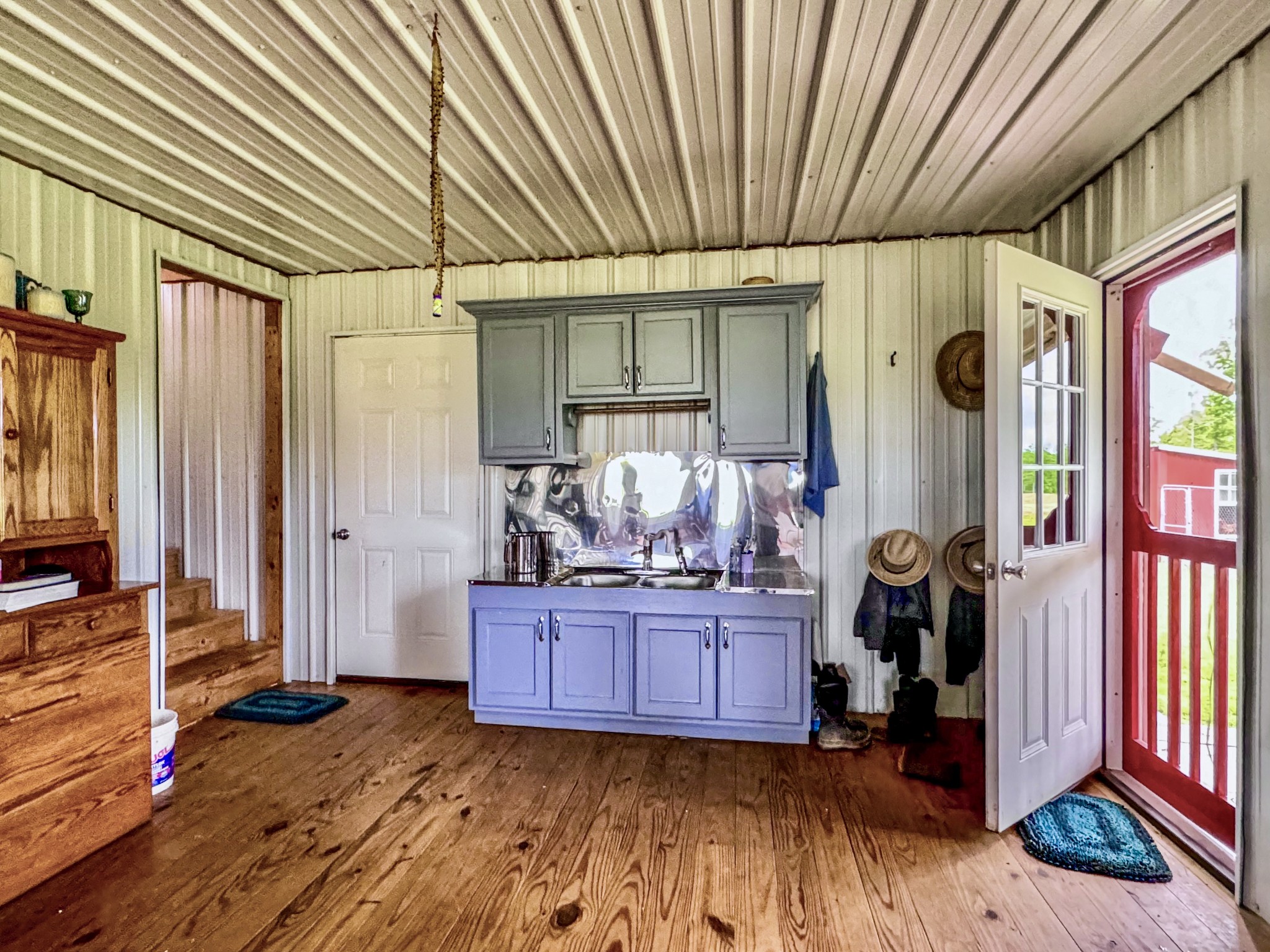 1818 Linville Rd
