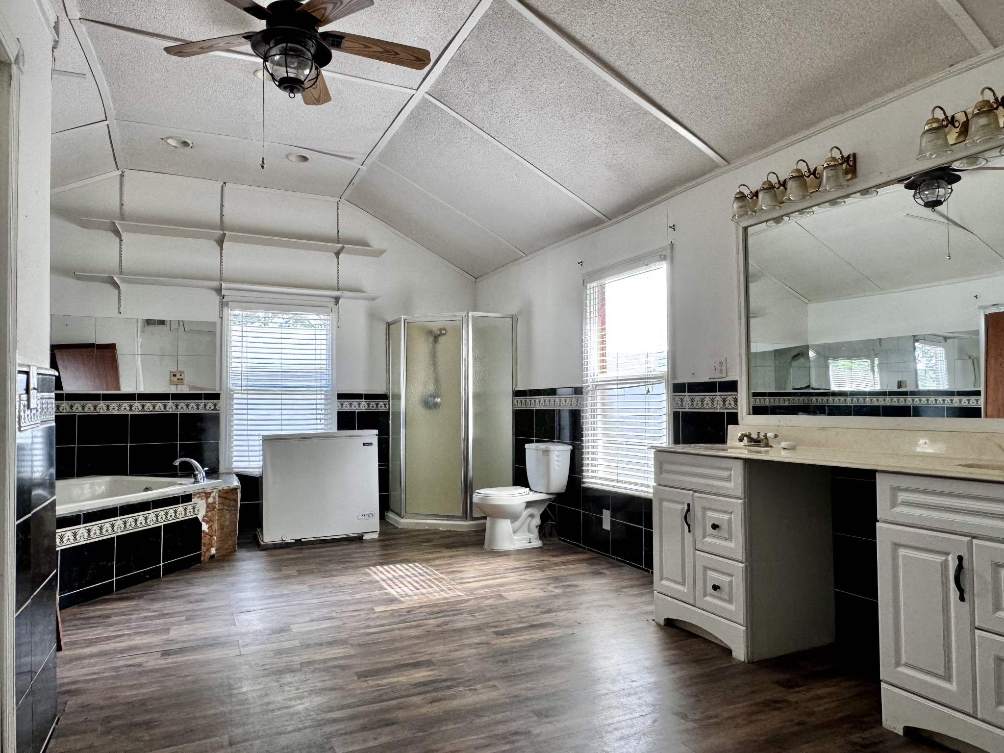 108 Campbellsville Pike
