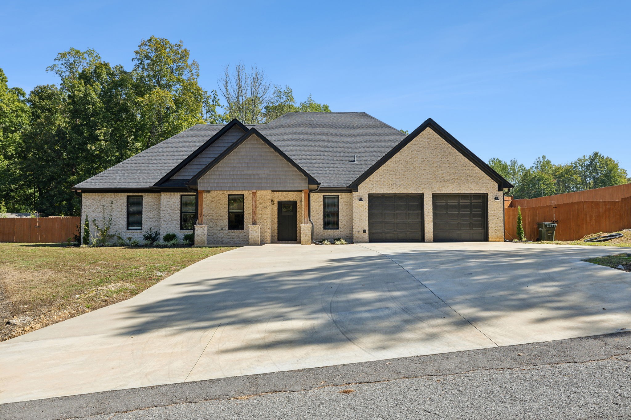 1048 Alex Dr