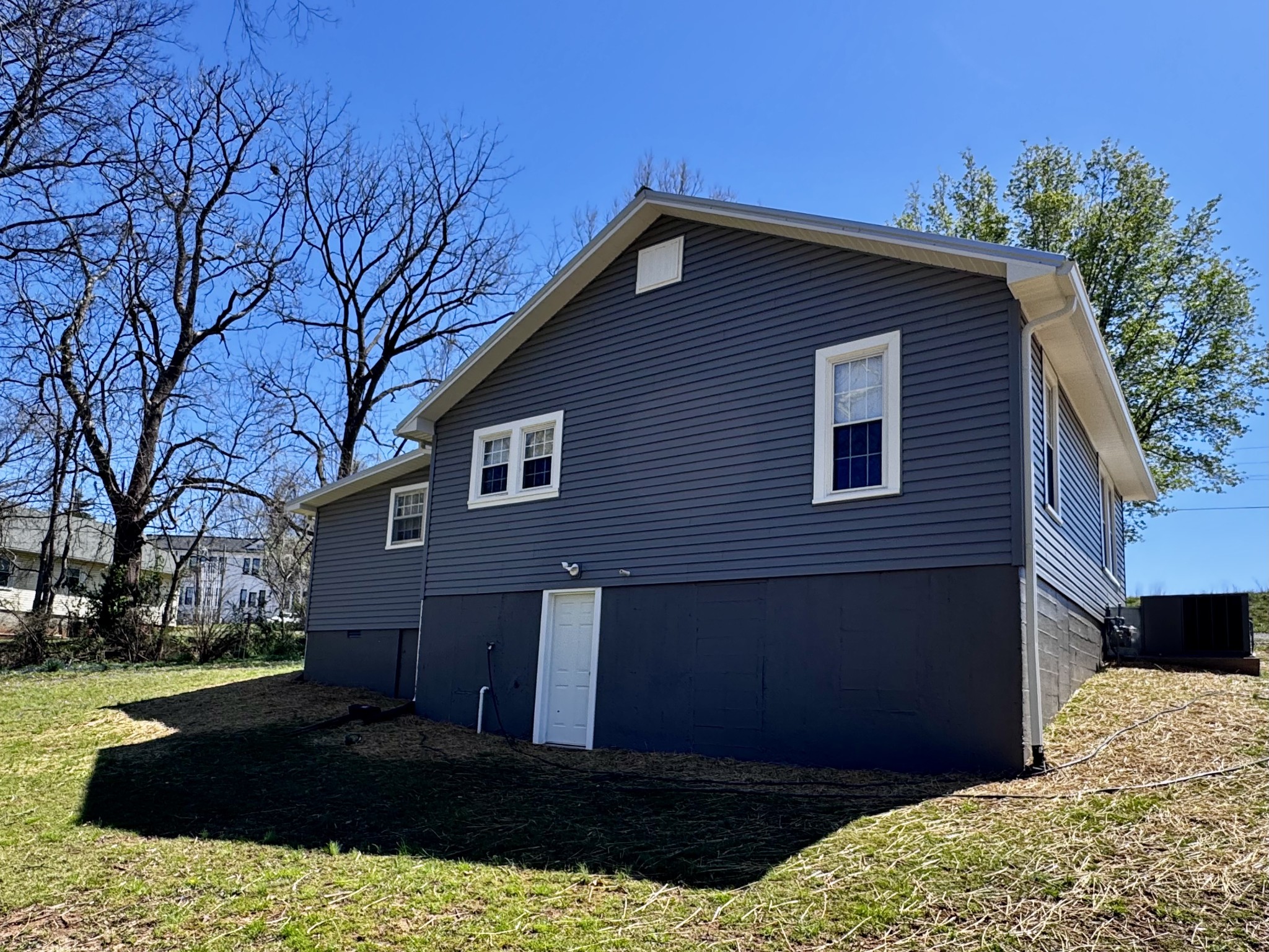 311 College Ave