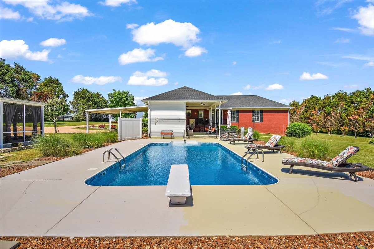 6 Warner Rd