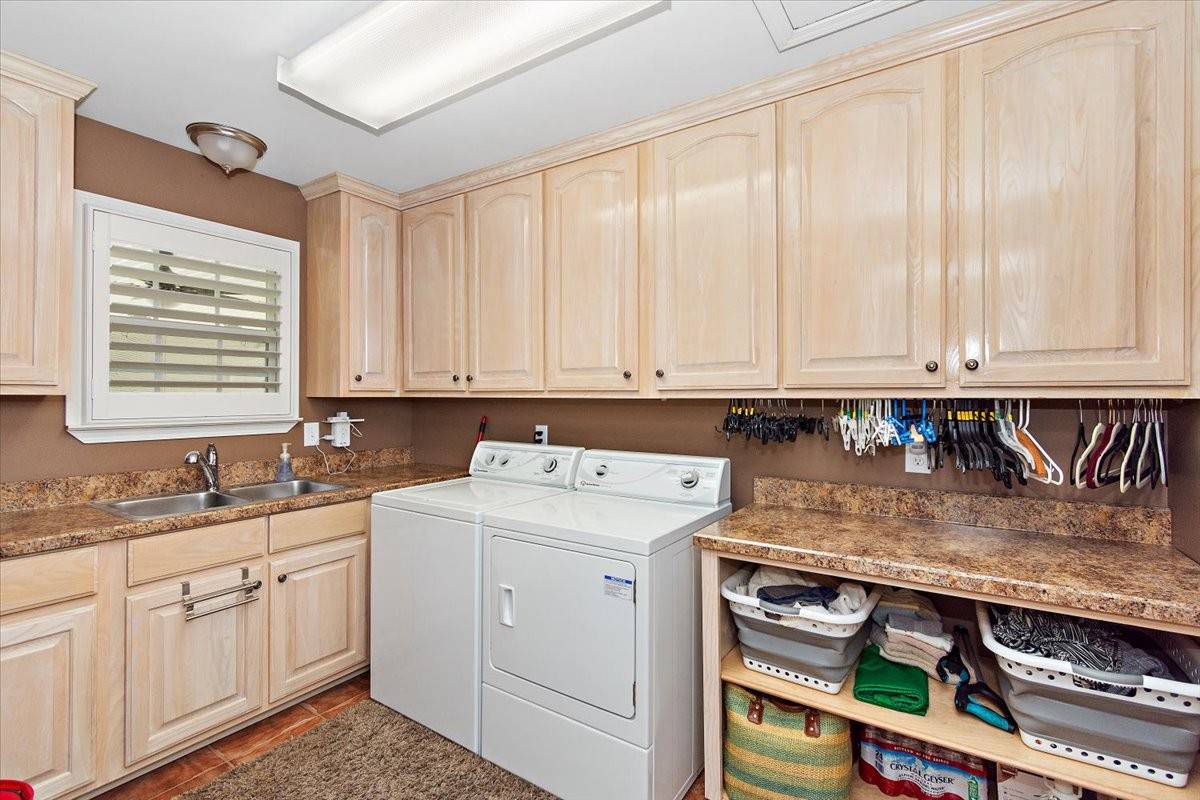 6 Warner Rd