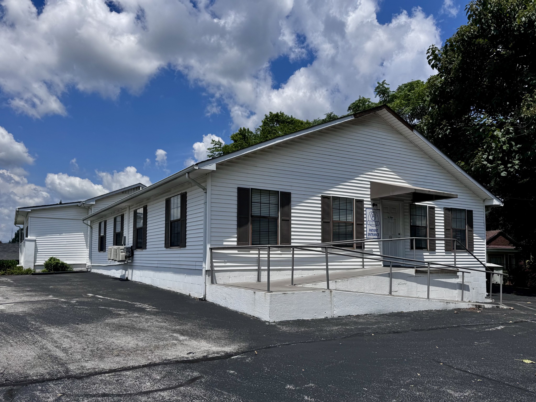 500 E Gaines St