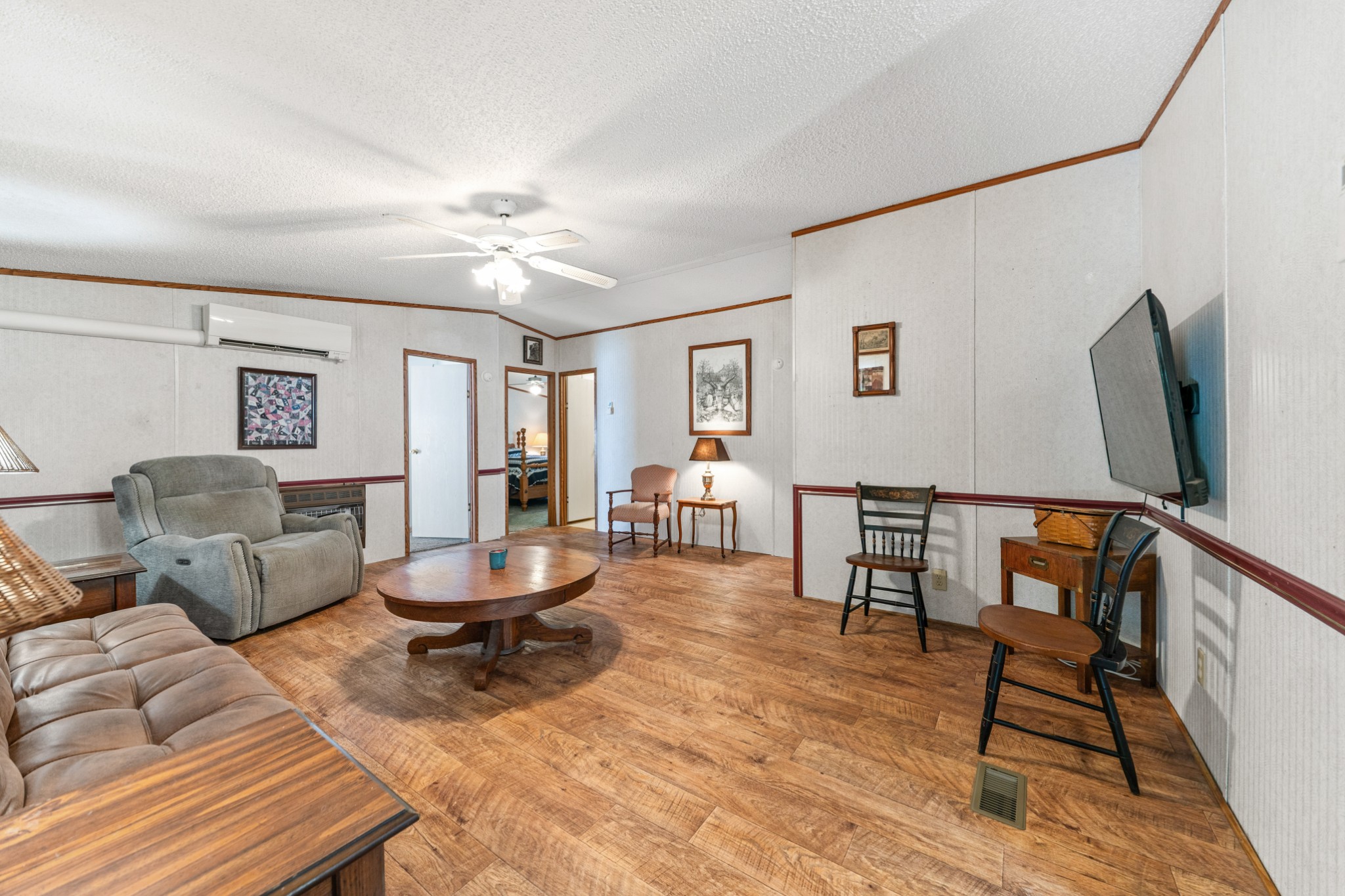 1526 Old Beech Creek Rd