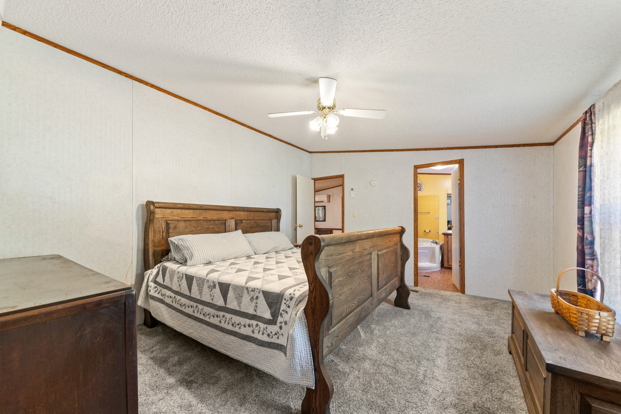 1526 Old Beech Creek Rd