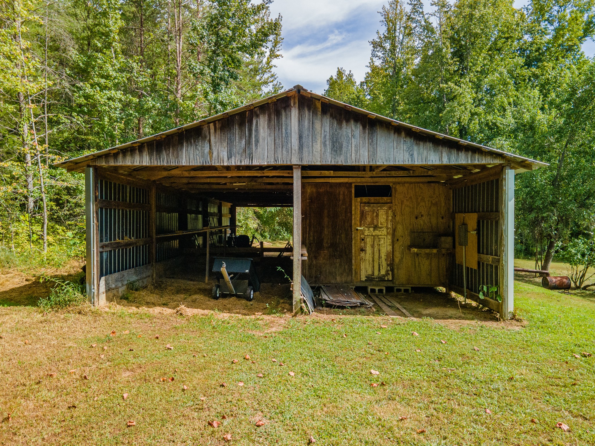 1526 Old Beech Creek Rd