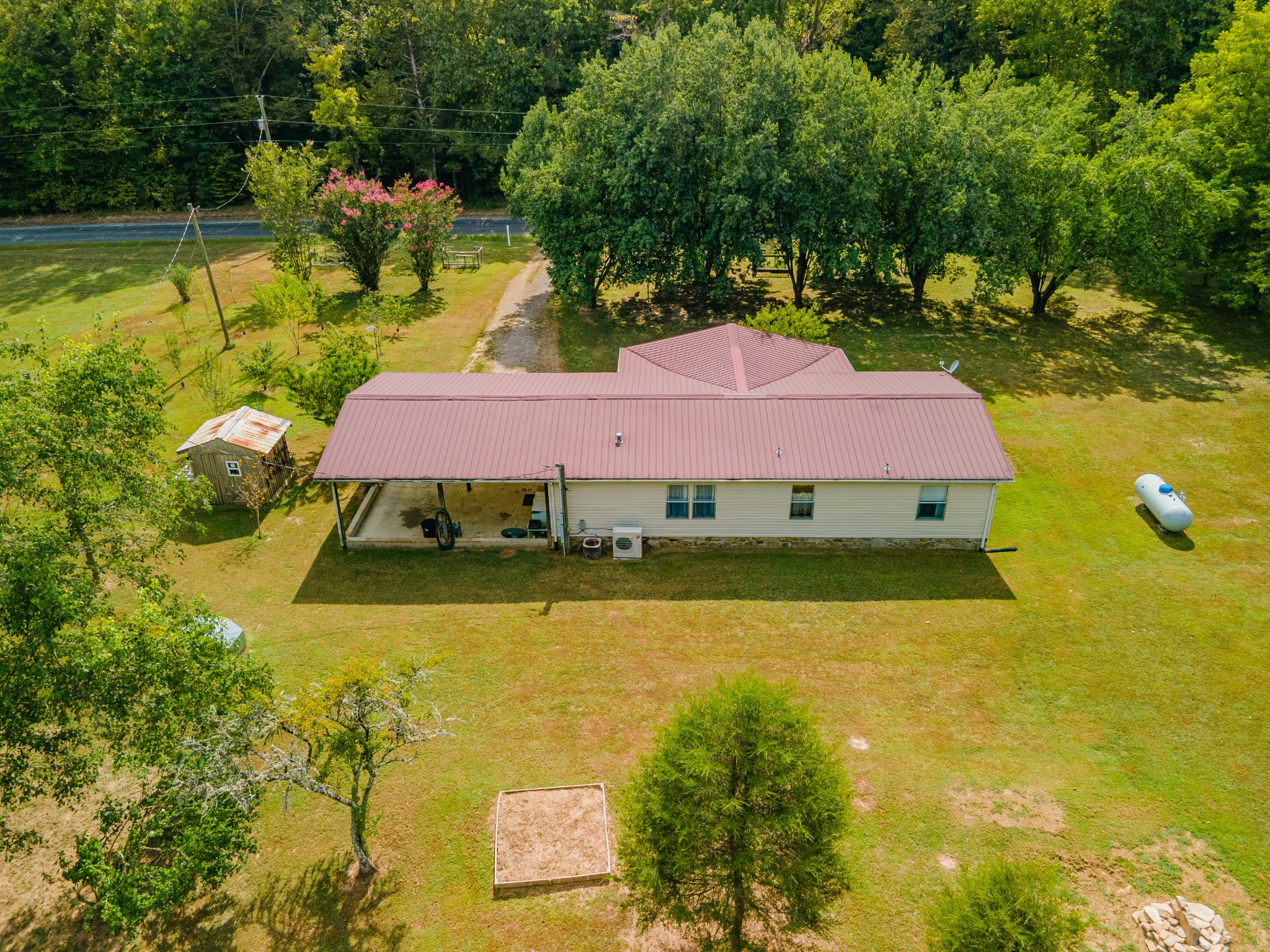 1526 Old Beech Creek Rd